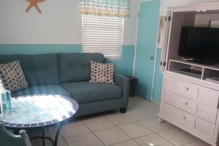 Room 30 of 40