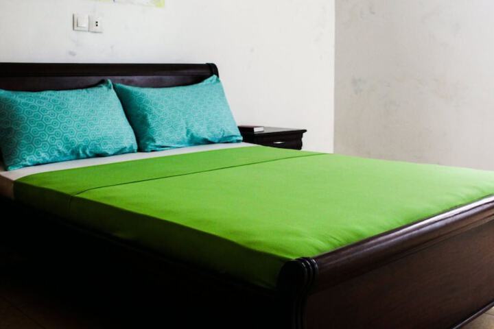 Room 2 of 13