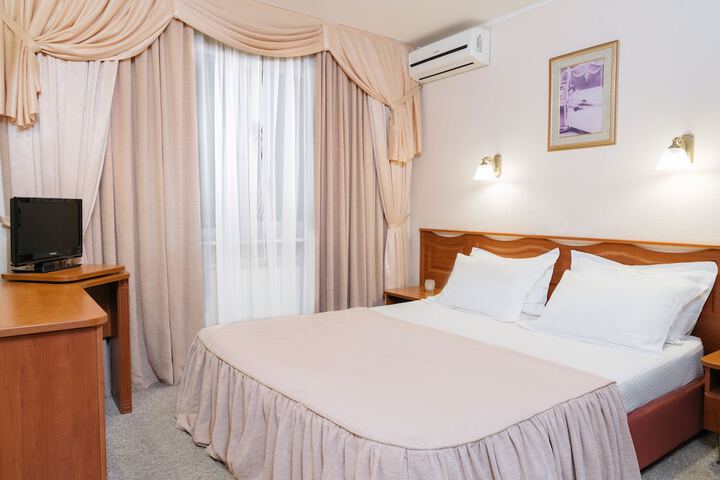 Room 21 of 100