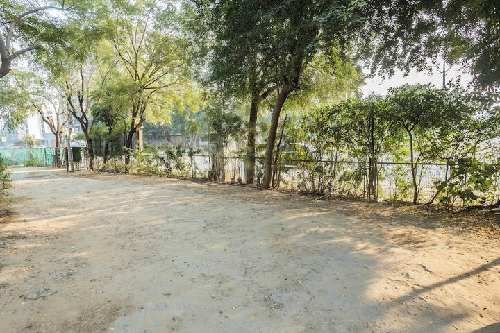 Property Grounds 24 of 33