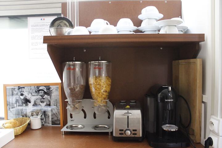 Coffee service