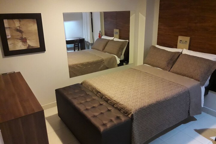 Room 30 of 80
