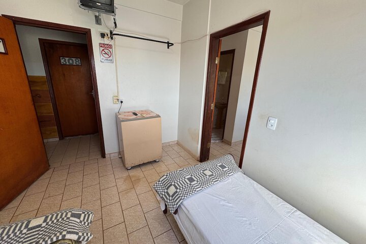 Room 13 of 88