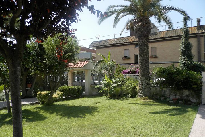 Hotel Entry