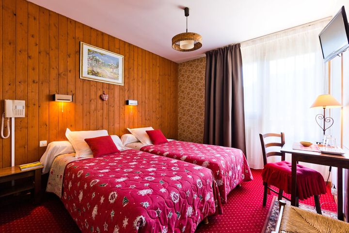 Room 7 of 44