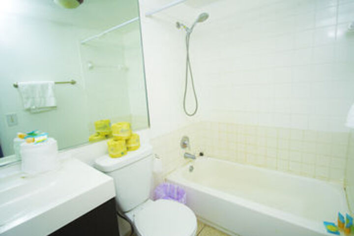 Room 5 of 23