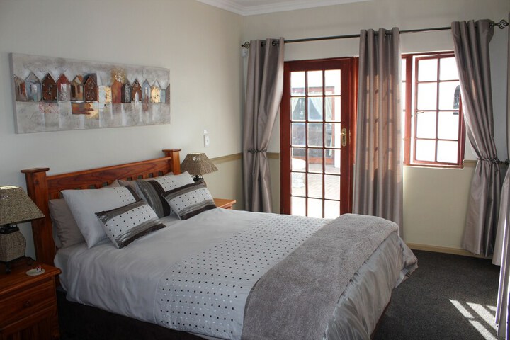 Room 17 of 36