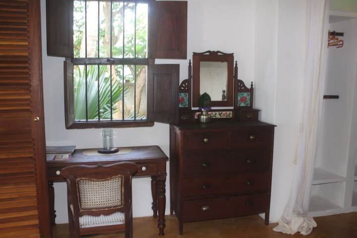 Room 20 of 79