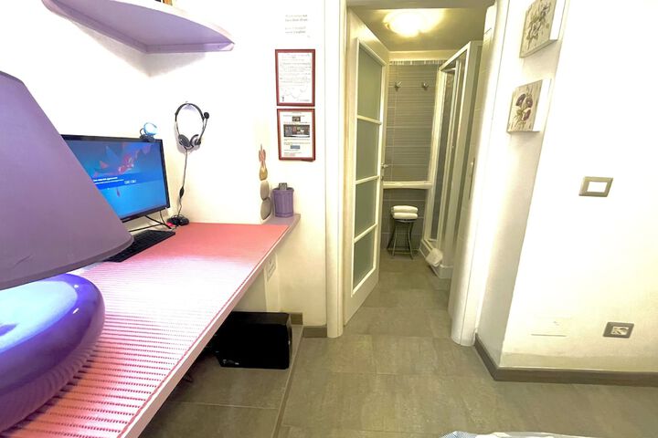 Room 4 of 54
