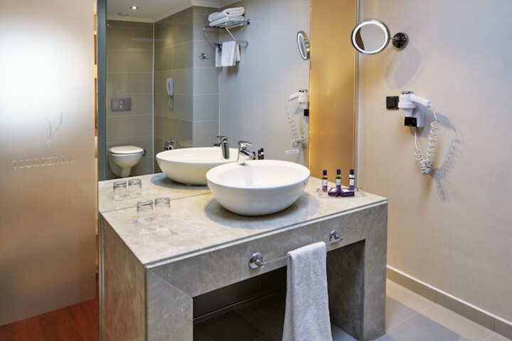 Clean Restrooms