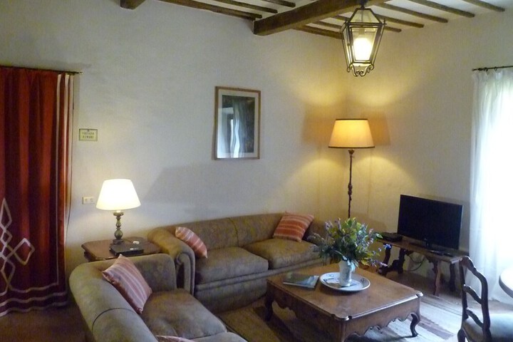 Room 16 of 51