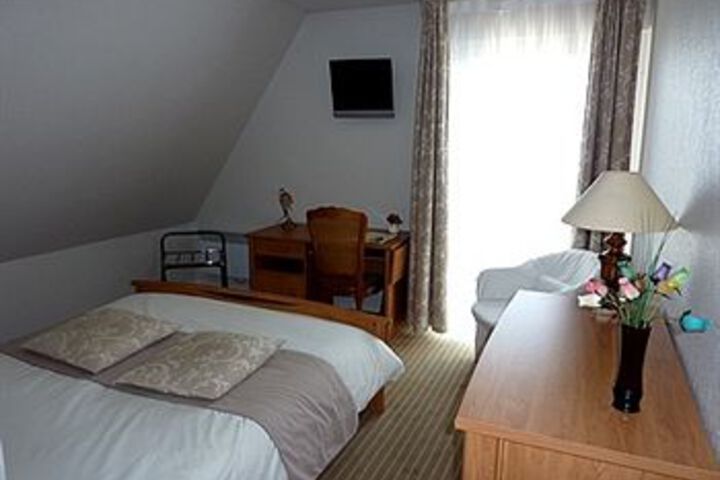 Room 12 of 39
