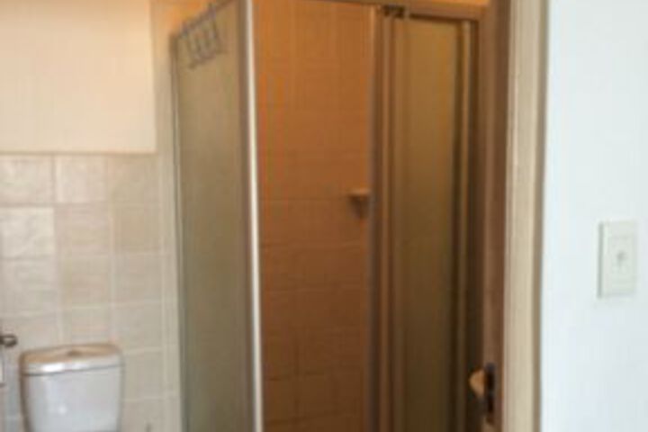 Room 2 of 16