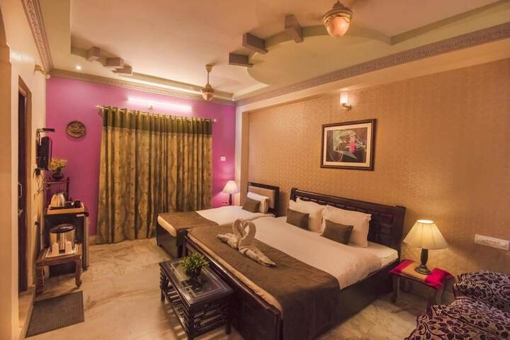 Room 20 of 53