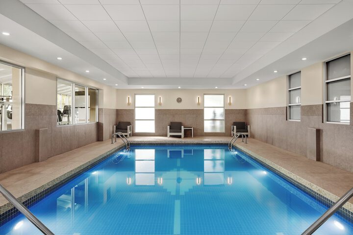 Pool Hotel