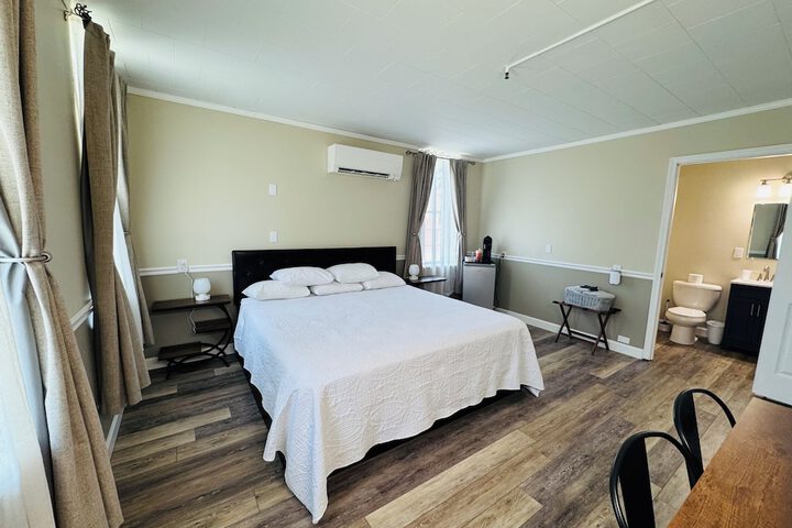 Room 17 of 58