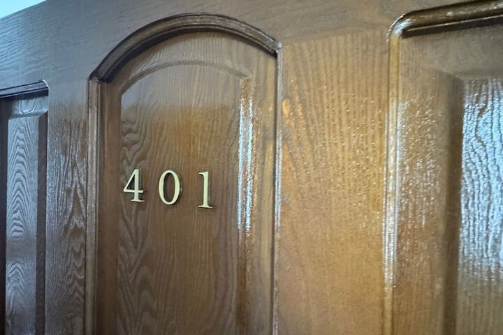 Room 43 of 85