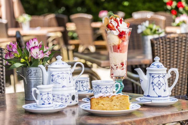 Coffee service