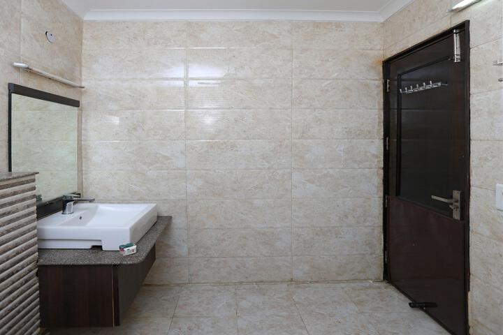 OYO 11911 Go Rooms