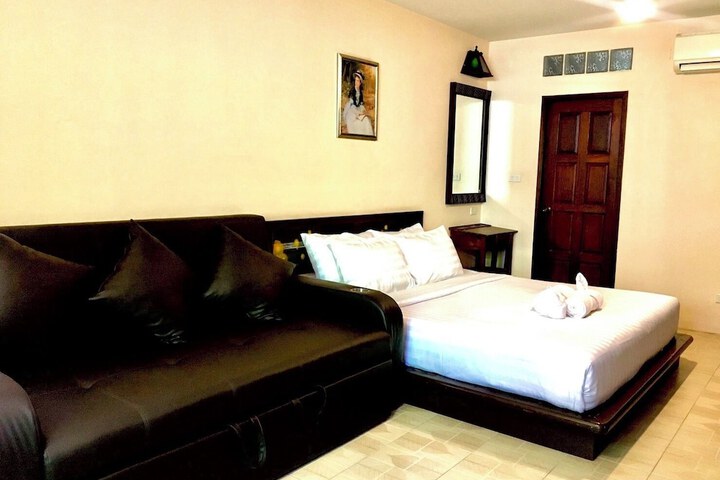 Room 7 of 25