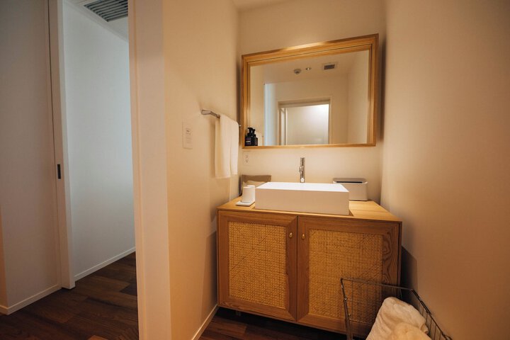 Room 22 of 42