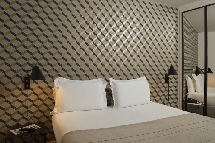 Room 4 of 89
