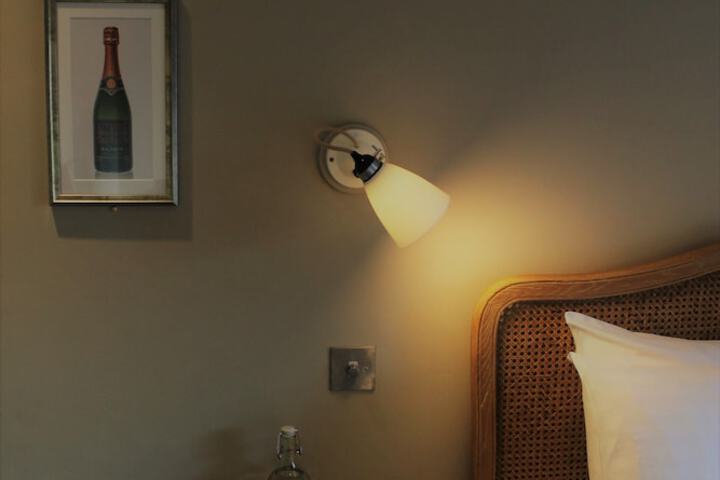 Room 9 of 41
