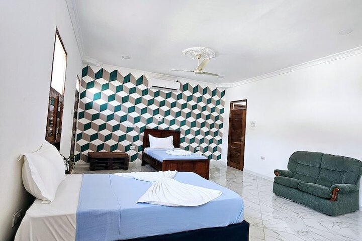 Room 13 of 53