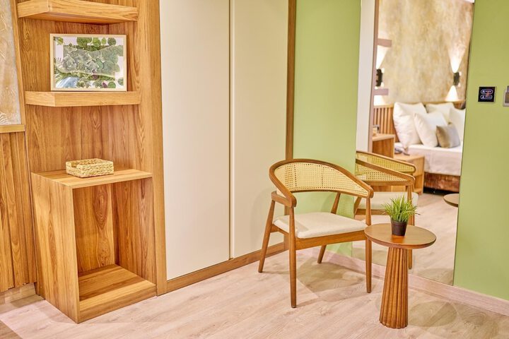 Room 14 of 27