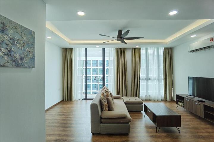 Jeff and Ricky Homestay 30 at Vivacity Megamall