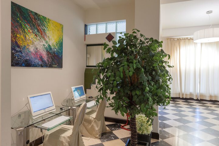 Hotel Interior 204 of 254