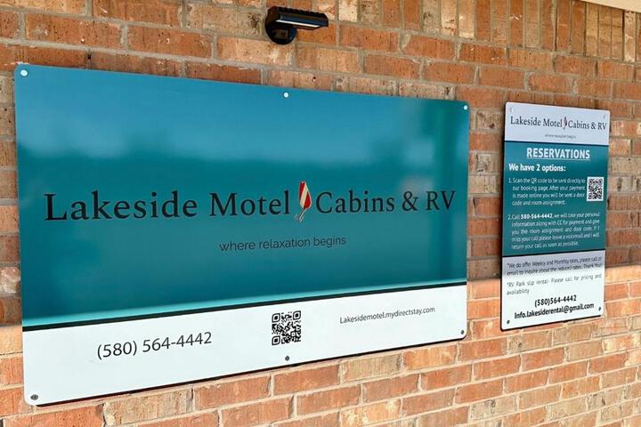 Photo of Lakeside Motel Cabins and RV