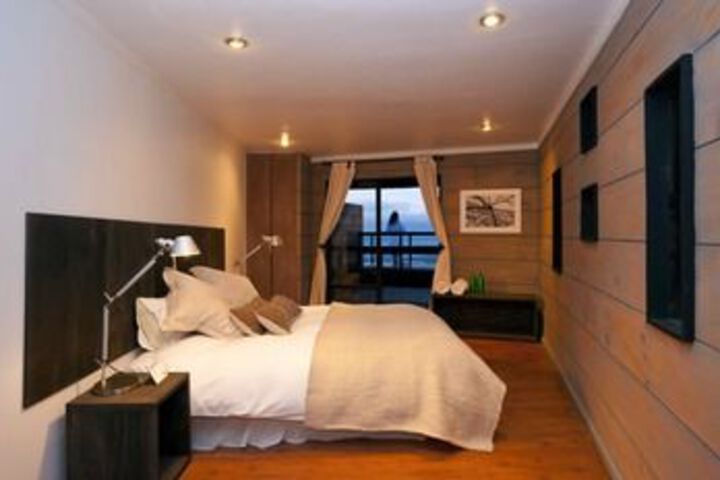 Room 12 of 26