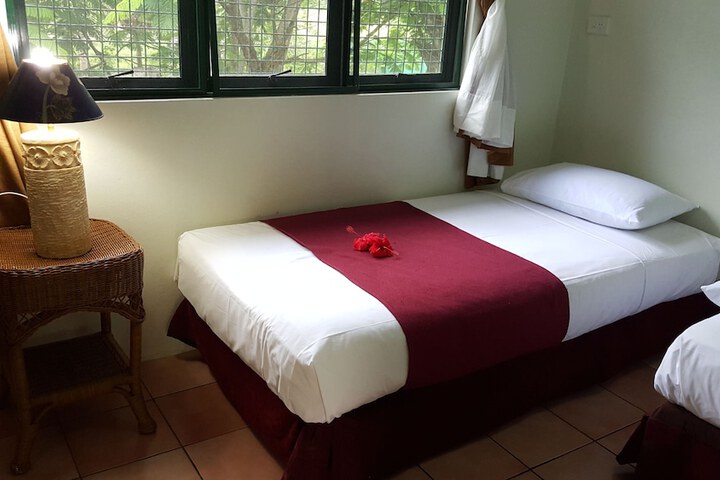 Room 10 of 89