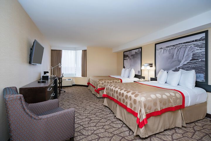 2 Queen Beds Accessible (8 of 16)