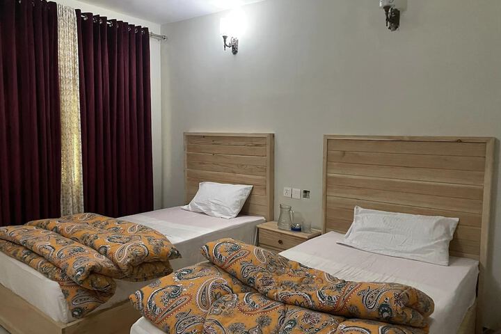 Room 16 of 26