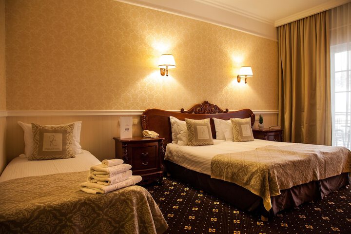 Room 15 of 61