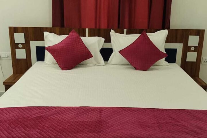 Room 16 of 25