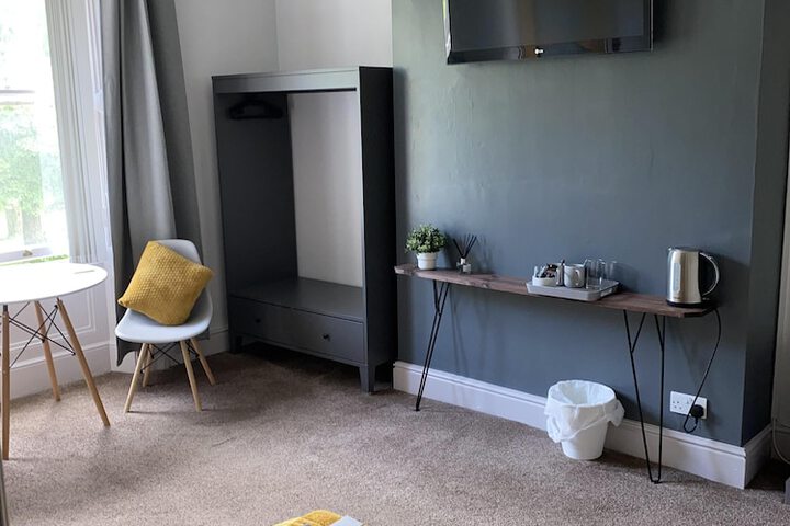 Room 3 of 13