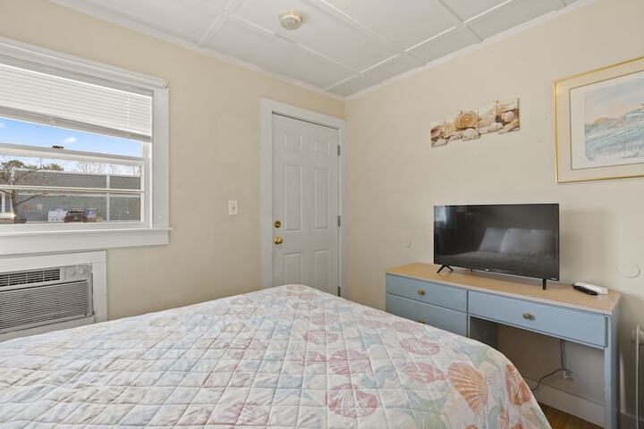 Room 7 of 37