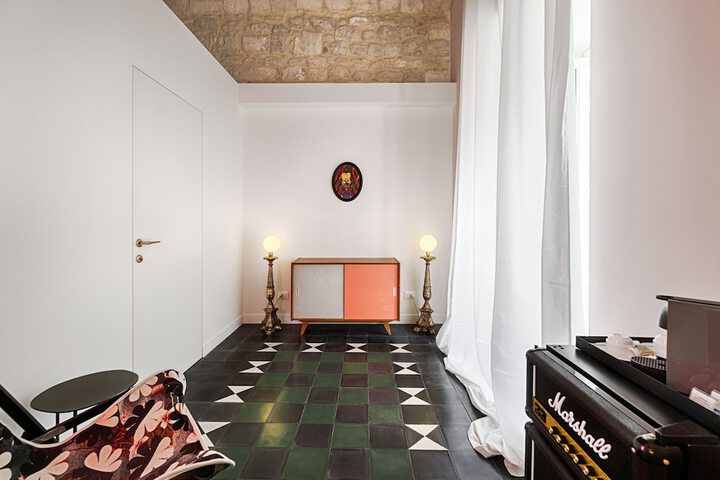Room 21 of 69