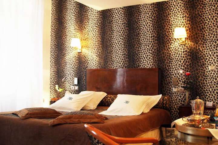 Room 12 of 88
