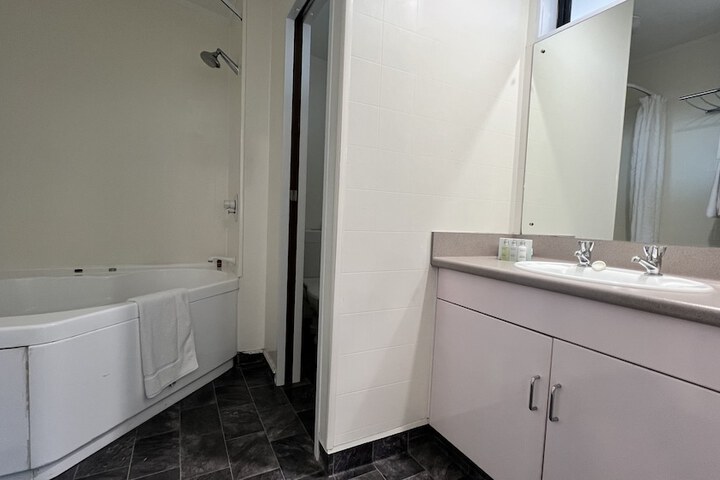 Room 20 of 26