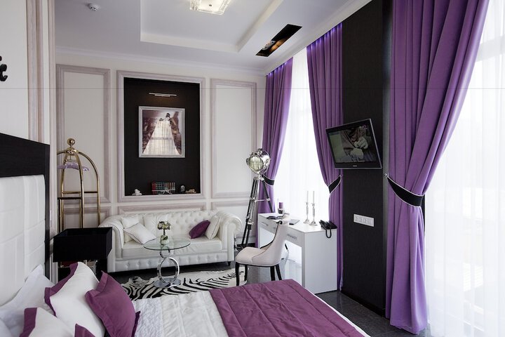 Room 9 of 43