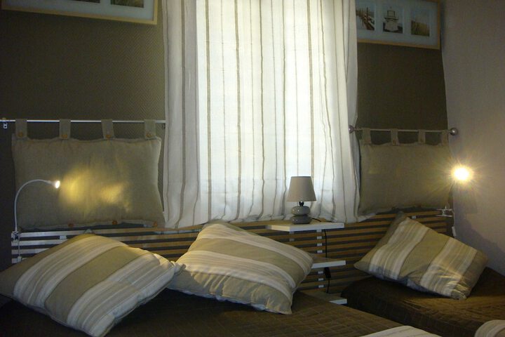 Room 5 of 44