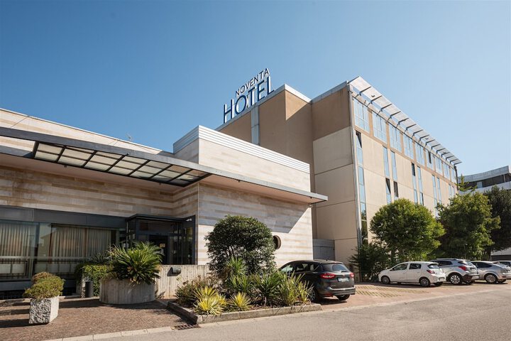 Hotel 58 of 60