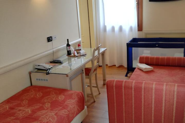Room 22 of 58