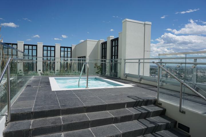Swimming pool at Luxury Mark on 10th