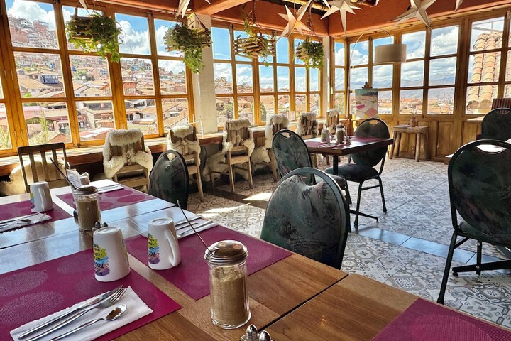 Breakfast/Coffee Service 129 of 163