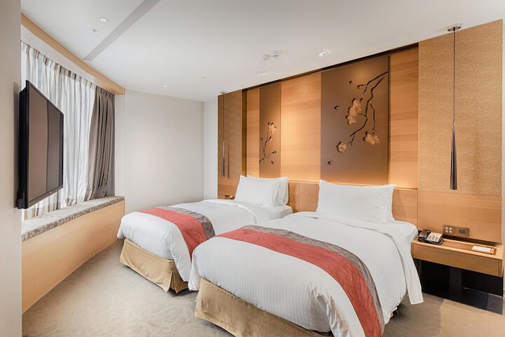 Room 32 of 105